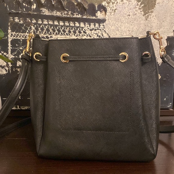 Authentic Kate Spade Leather Bucket Drawstring Handbag - Picture 4 of 7